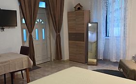 Studio Apartment Nika Free Parking